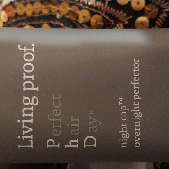 🆕️LIVING PROOF PERFECT HAIR DAY - Picture 7 of 8